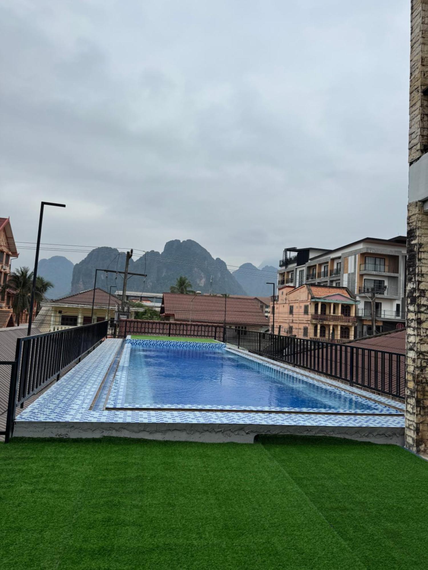A P S Moutain View Hotel Ванг Виенг Екстериор снимка