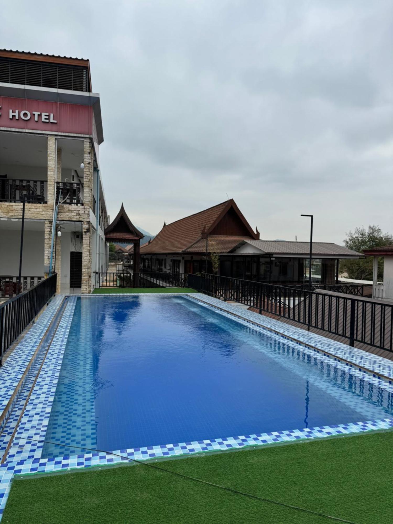 A P S Moutain View Hotel Ванг Виенг Екстериор снимка